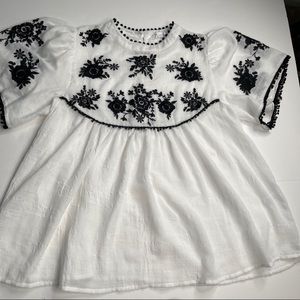 THML Boho Floral Embroidered Blouse Size Large